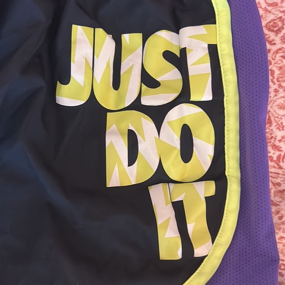 SET OF 2 Nike Athletic Shorts - Picture 7 of 9
